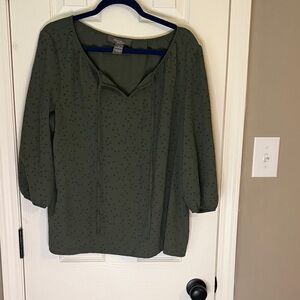 Chic Olive Peasant Style Blouse with Pattern